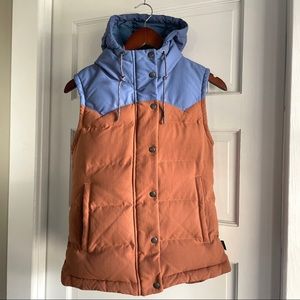 Patagonia Women's XS Bivy Hooded Vest Sisu Brown